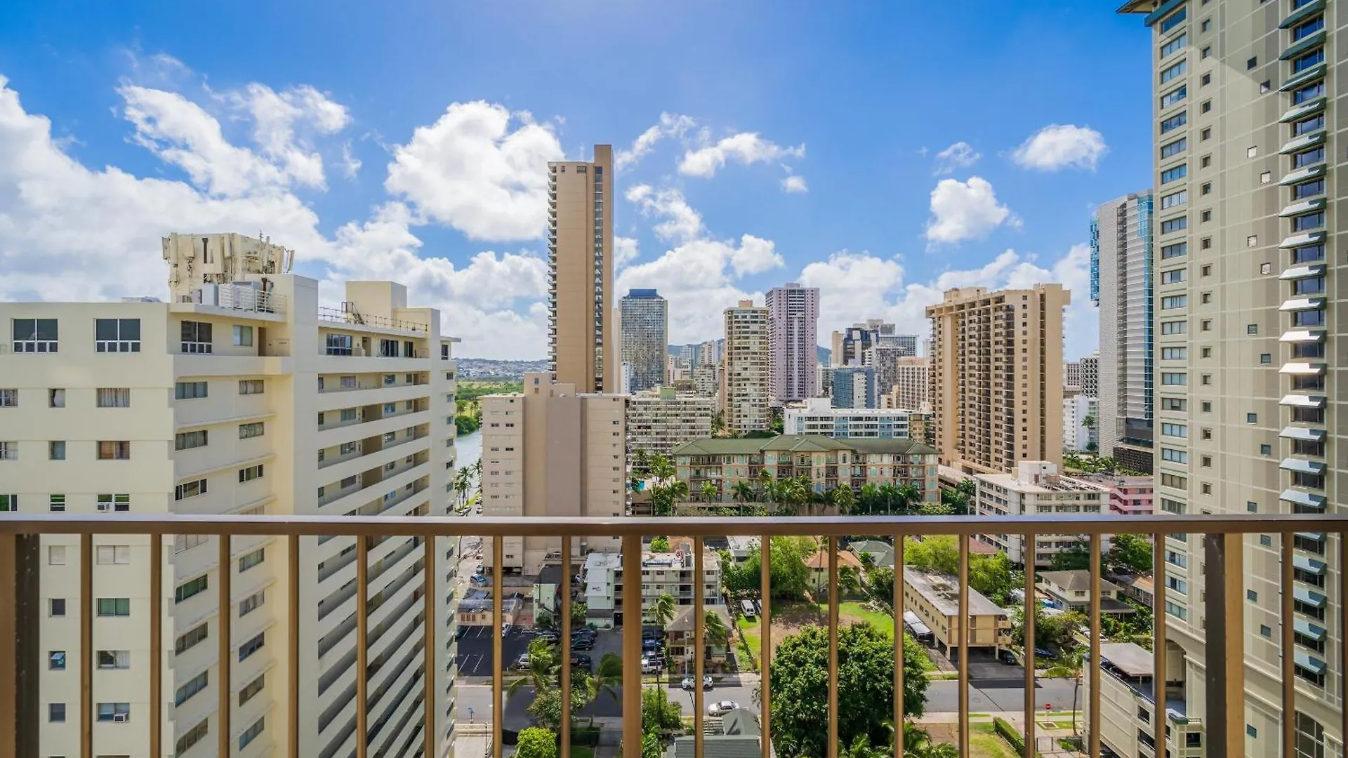 Royal Garden Waikiki - Ocean View - Resort Amenities Honolulu
